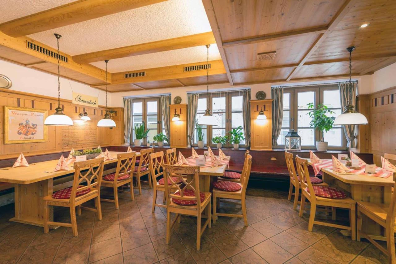 Hotel Restaurant Goldener Hirsch Donauwörth Eksteriør billede